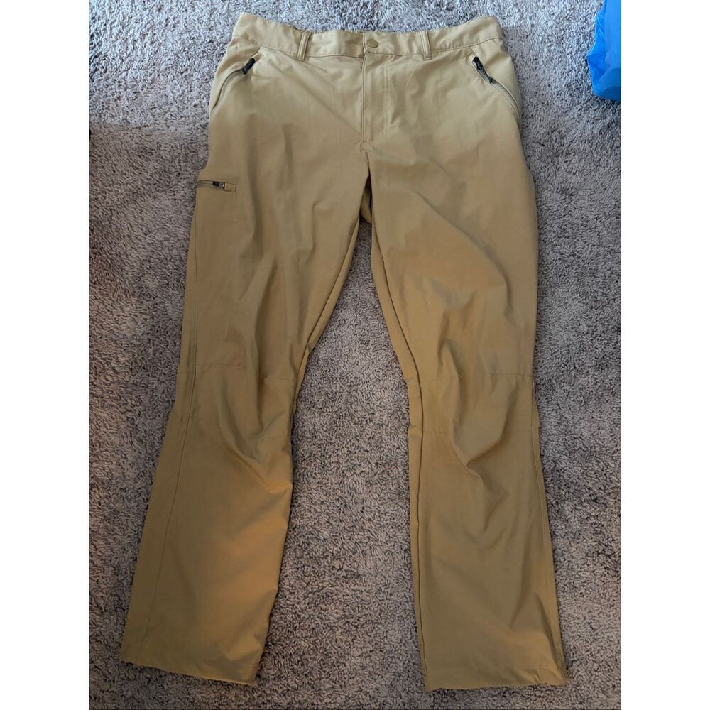 Columbia Men’s Tan Hiking Pants Size 36/46 Outdoor Travel Excellent Condition